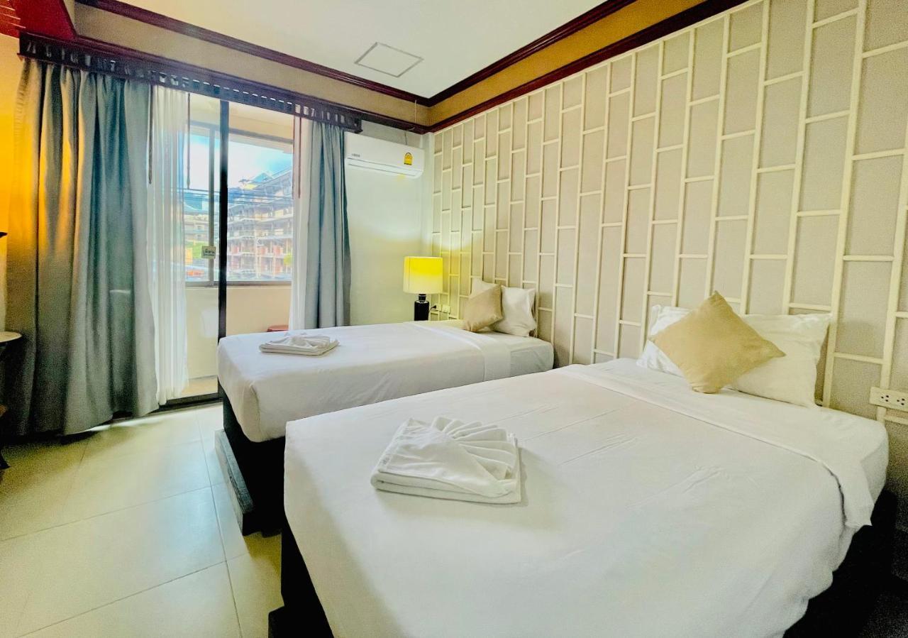 The Top Patong Resort. Экстерьер фото