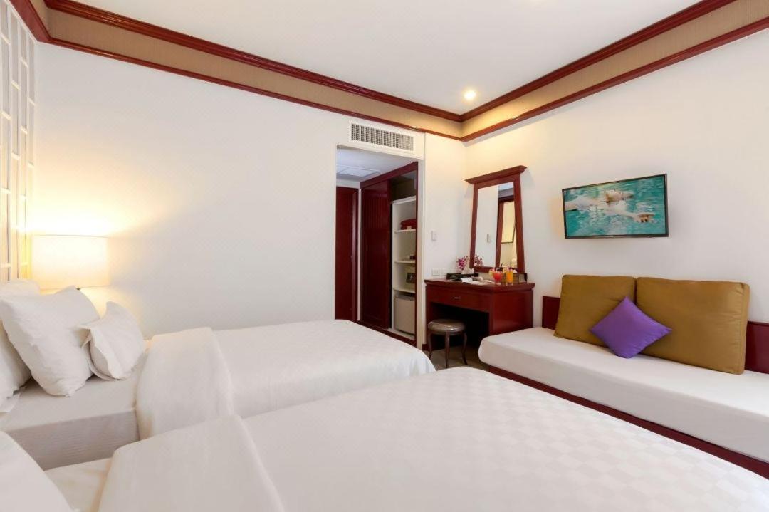 The Top Patong Resort. Экстерьер фото